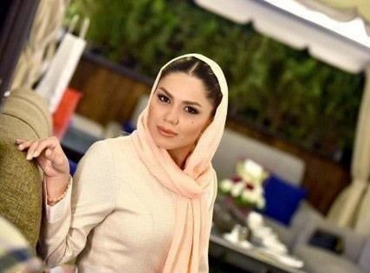 تفریحات آزاده زارعی تفریحات آزاده زارعی