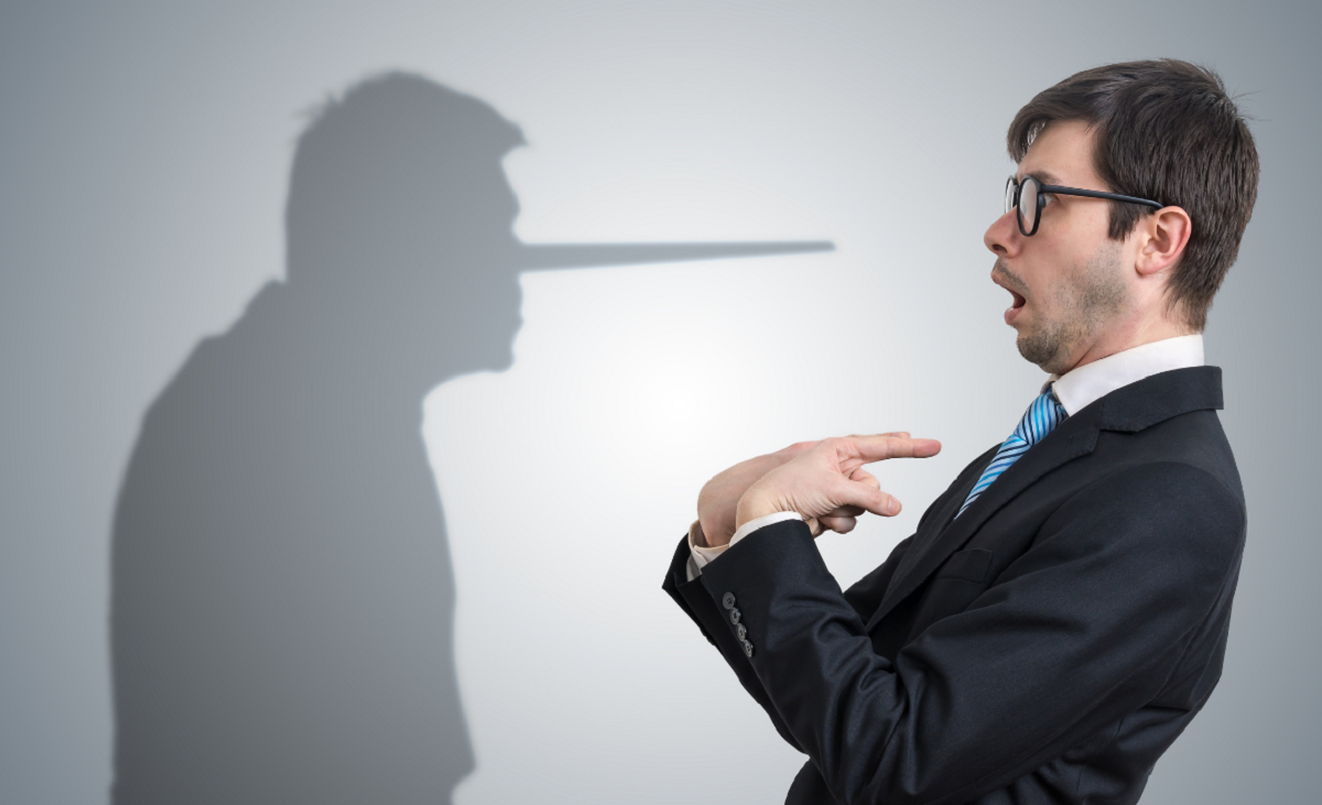 نشانه های دروغ گفتن به خود