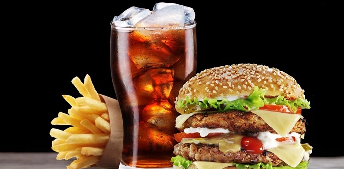 نقش فستفودها در ابتلا به آلزایمر فستفود