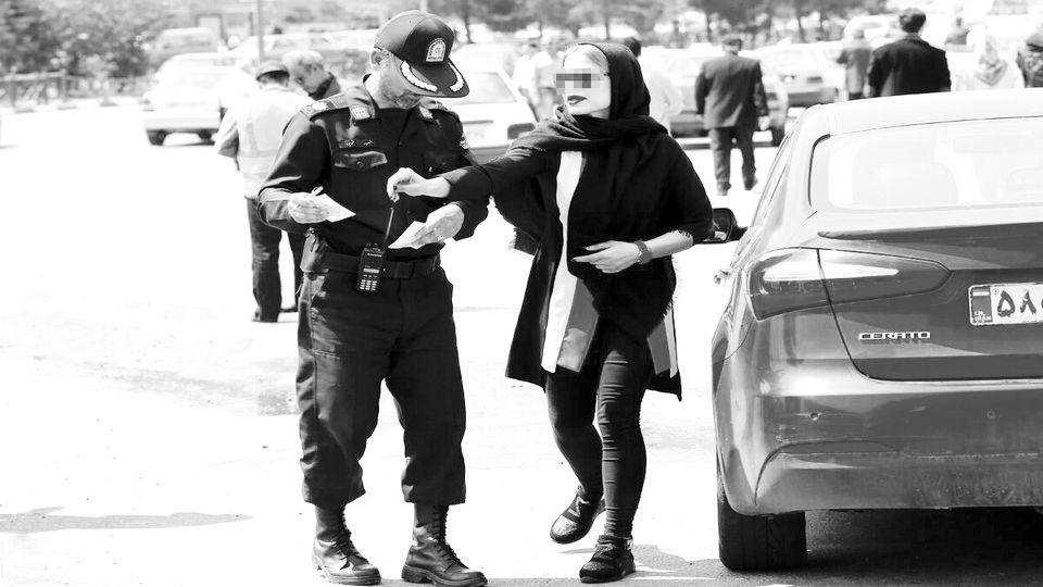 پیامکهای حجاب وجاهت قانونی ندارد حجاب اجباری