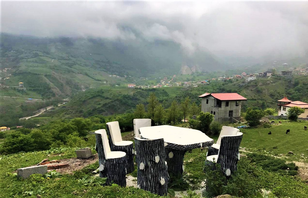 معرفی آب گرم و روستای توریستی لاویج