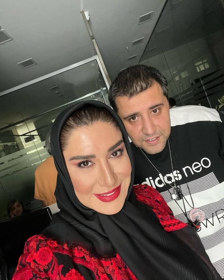 استایل نسیم ادبی با موهای خاکستری + عکس استایل نسیم ادبی با موهای خاکستری + عکس
