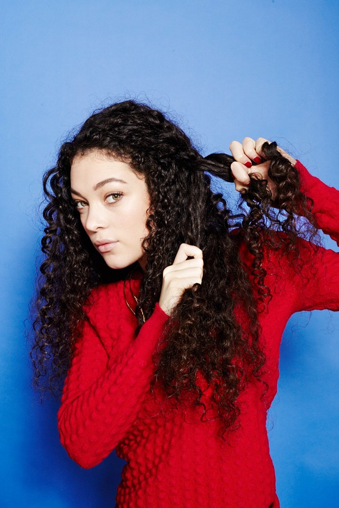 روش خانگی و ساده برای فر کردن مو