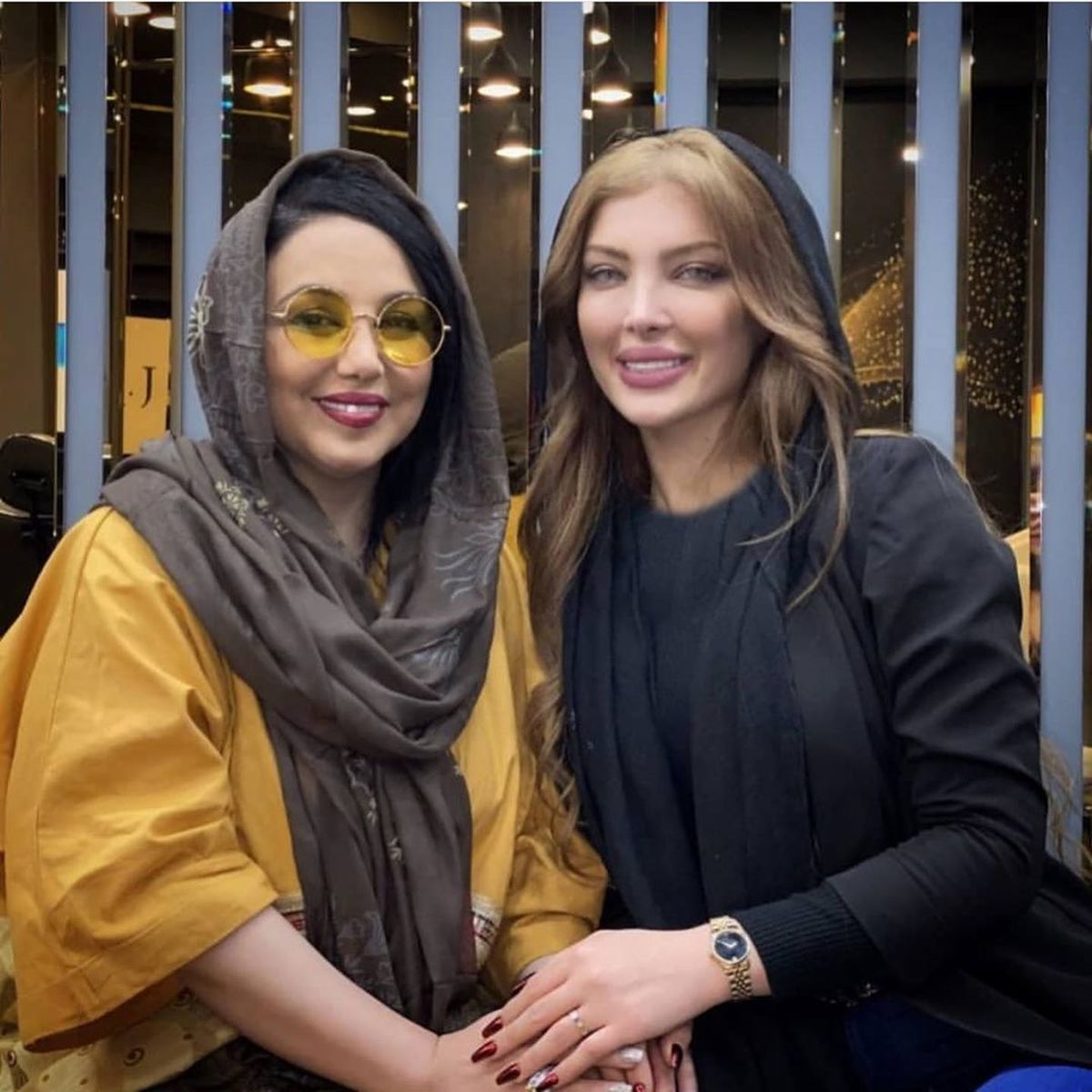 چهره میکاپ شده بهنوش بختیاری با لبهای قرمز + عکس چهره میکاپ شده بهنوش بختیاری با لبهای قرمز + عکس