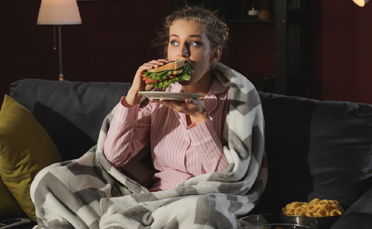 اختلال غذاخوردن احساسی چیست؟ اختلال غذاخوردن احساسی چیست؟