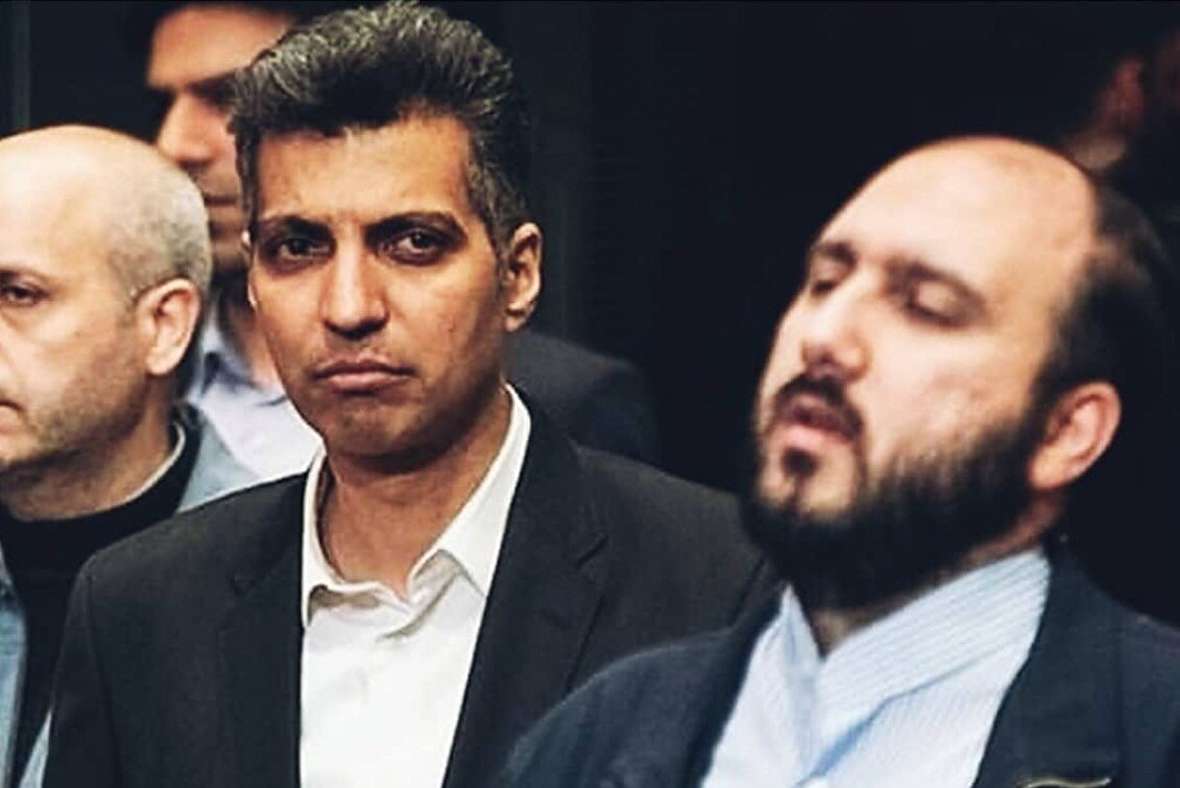 اعتصاب عادل فردوسی پور در حمایت از دانشجویان دانشگاه شریف + عکس اعتصاب عادل فردوسی پور در حمایت از دانشجویان دانشگاه شریف + عکس