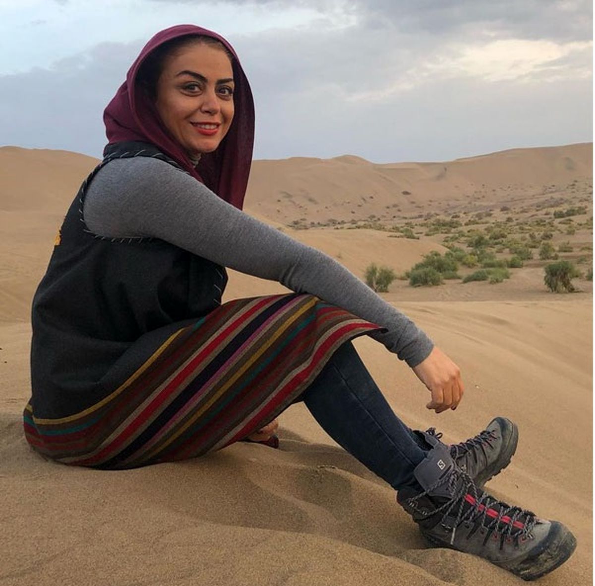 اشکهای شبنم فرشادجو بعد از مواجه با گشت ارشاد + عکس اشکهای شبنم فرشادجو بعد از مواجه با گشت ارشاد + عکس