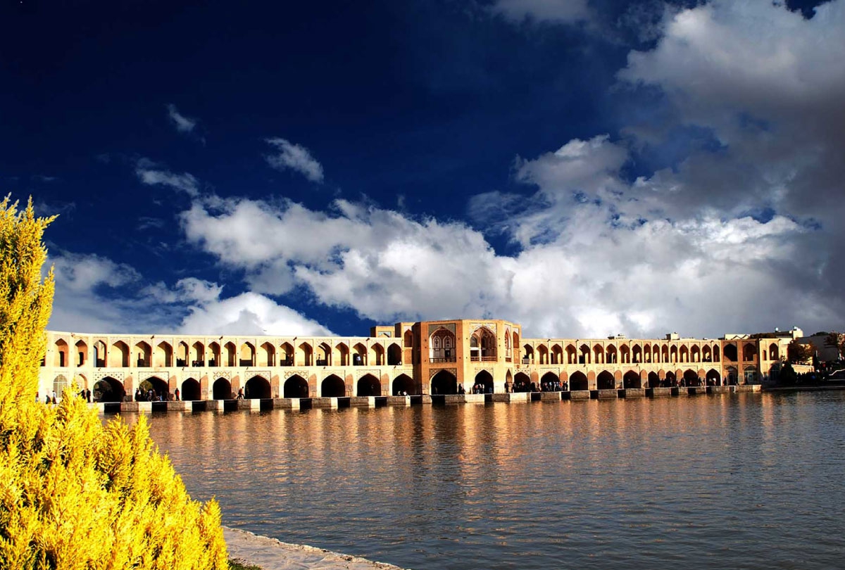 معرفی پل خواجو اصفهان معرفی پل خواجو اصفهان