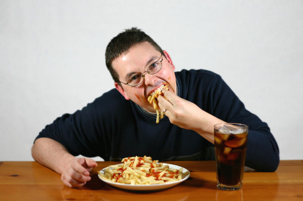 پرخوری عصبی چیست؟ پرخوری عصبی چیست؟