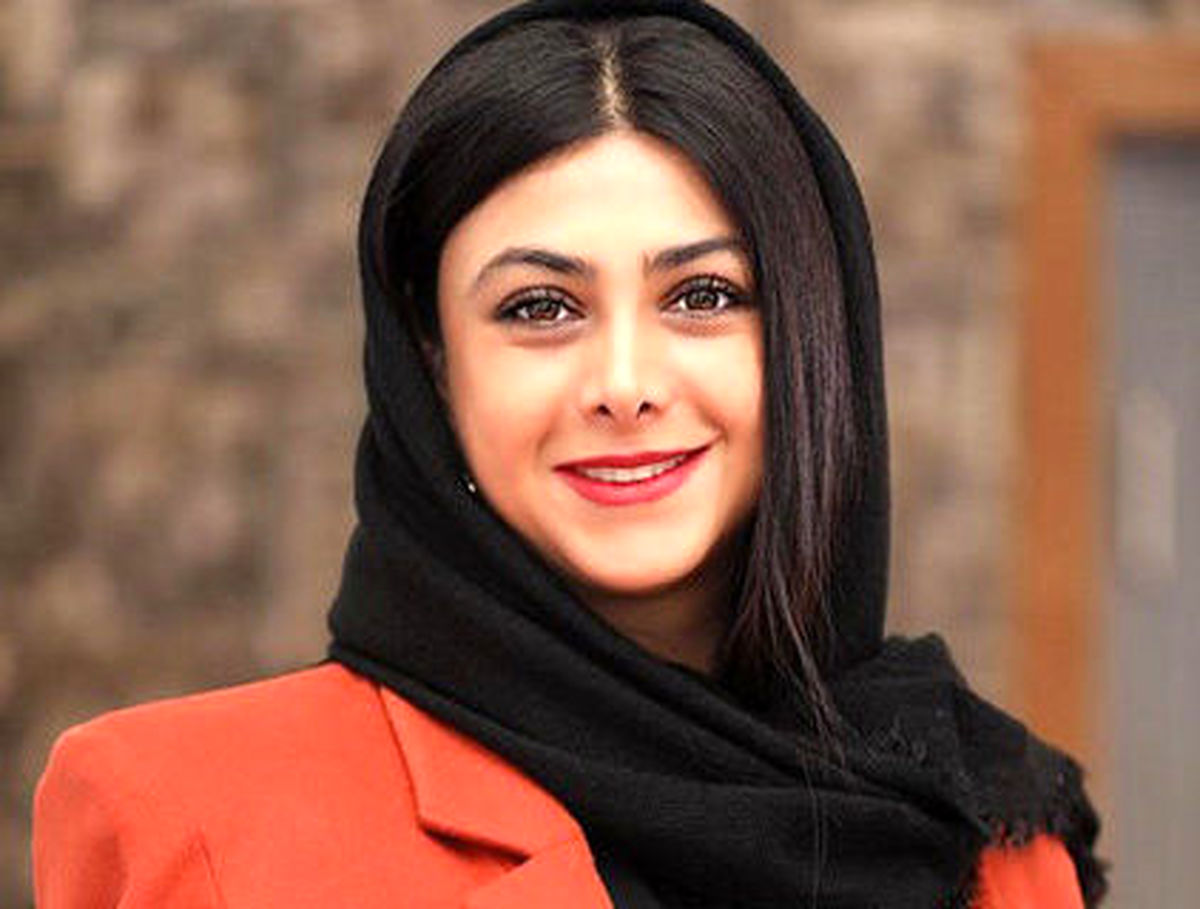 واکنش آزاده صمدی به حادثه زندان اوین + عکس