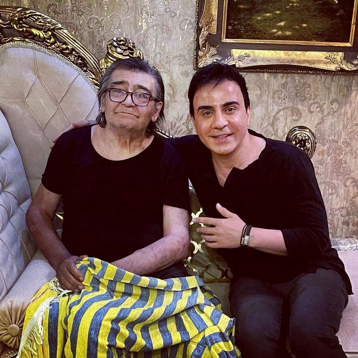 کنایه عموپورنگ نسبت به شرایط جامعه و دروغها + عکس کنایه عموپورنگ نسبت به شرایط جامعه و دروغها + عکس