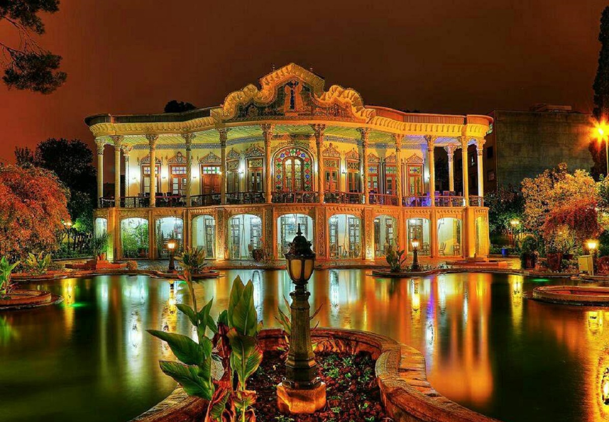 جاذبههای عمارت شاپوری شهر شیراز جاذبههای عمارت شاپوری شهر شیراز