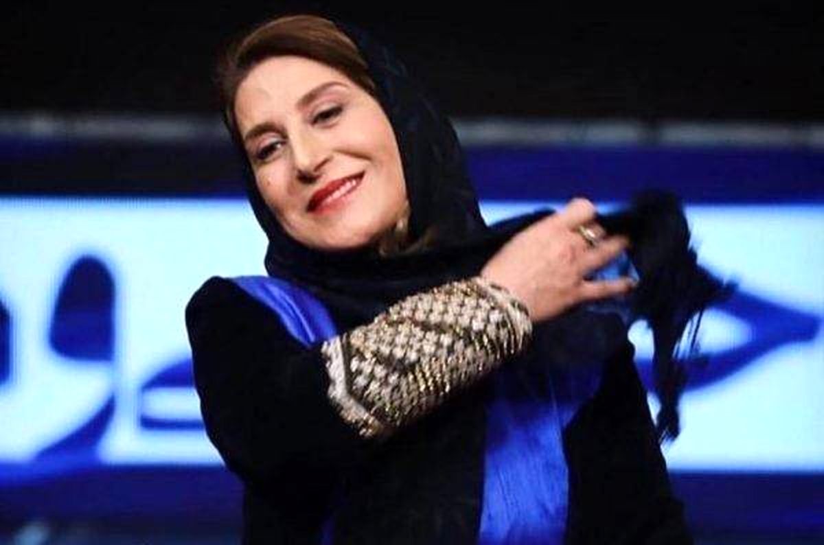 کشف حجاب فاطمه معتمد آریا در خاکسپاری امین تارخ + فیلم کشف حجاب فاطمه معتمد آریا در خاکسپاری امین تارخ + فیلم