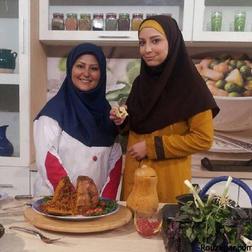 کشف حجاب مجری زن در خیابانهای تهران + فیلم کشف حجاب مجری زن در خیابانهای تهران + فیلم