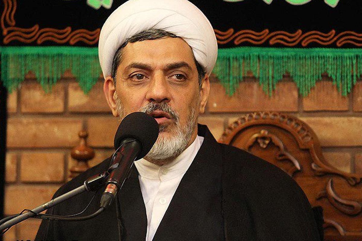 ناصر رفیعی: آقای مولوی عبدالحمید با تریبون جمهوری اسلامی مردم را دعوت به رفراندوم می‌کنید!