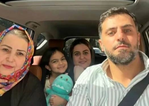 اولین واکنش علی ضیا نسبت به ممنوعالخروجیاش + عکس اولین واکنش علی ضیا نسبت به ممنوعالخروجیاش + عکس