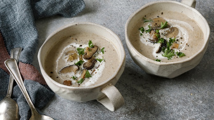 سوپ قارچ رستورانی خوشمزه و مجلسی