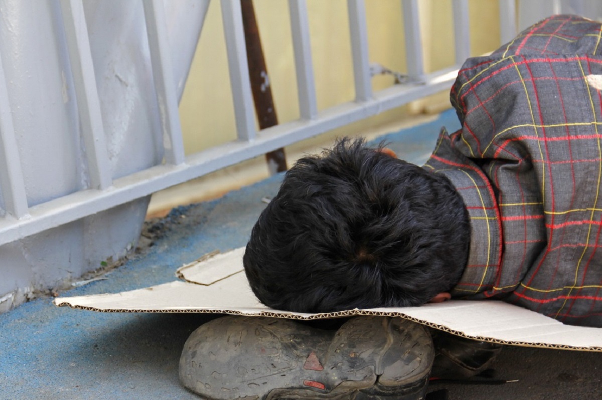 قتل کارتن خواب ها در کف خیابان قتل کارتن خواب ها در کف خیابان