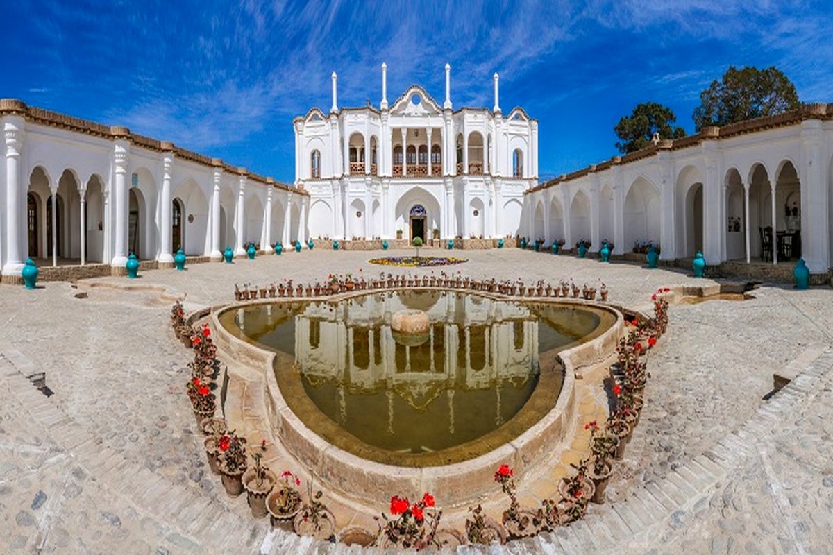 معرفی جاذبه‌های باغ فتح آباد کرمان