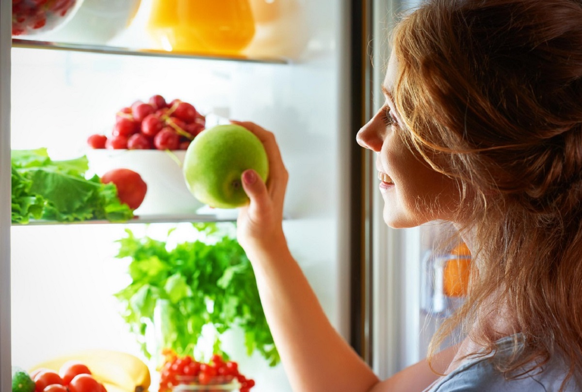 مضرات مصرف بیش از حد میوه برای بدن مضرات مصرف بیش از حد میوه برای بدن