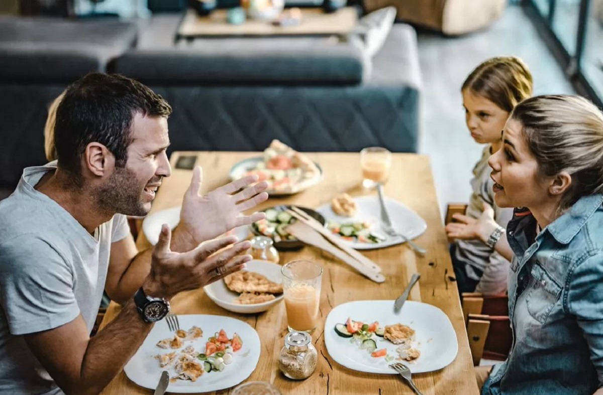 علائم و نشانههای خانواده پرالتهاب علائم و نشانههای خانواده پرالتهاب