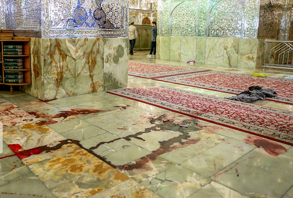 تصاویری جدید از به رگبار بستن زائران در حرم شاهچراغ + فیلم