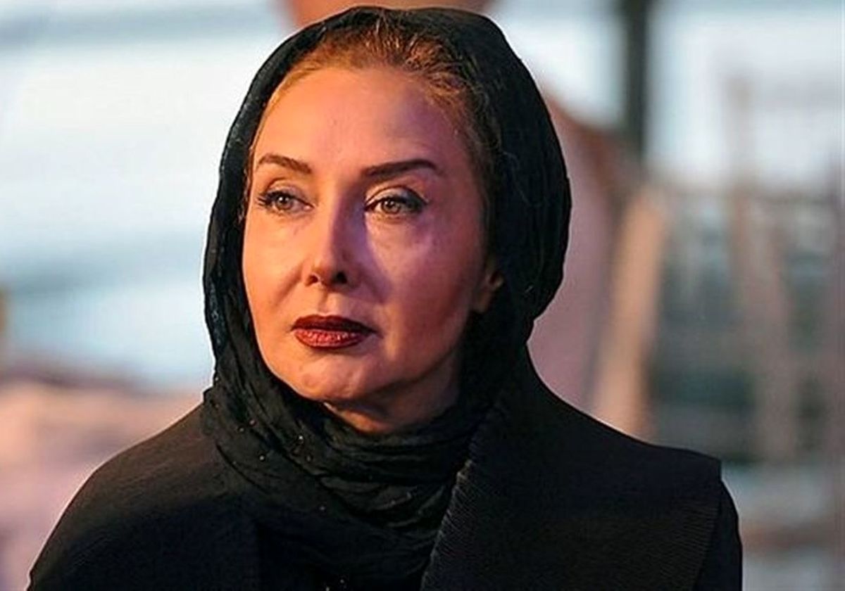 اولین پست کتایون ریاحی اولین پست کتایون ریاحی