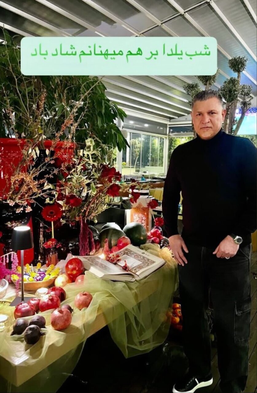 عکس/سفره یلدایی علی دایی عکس/سفره یلدایی علی دایی
