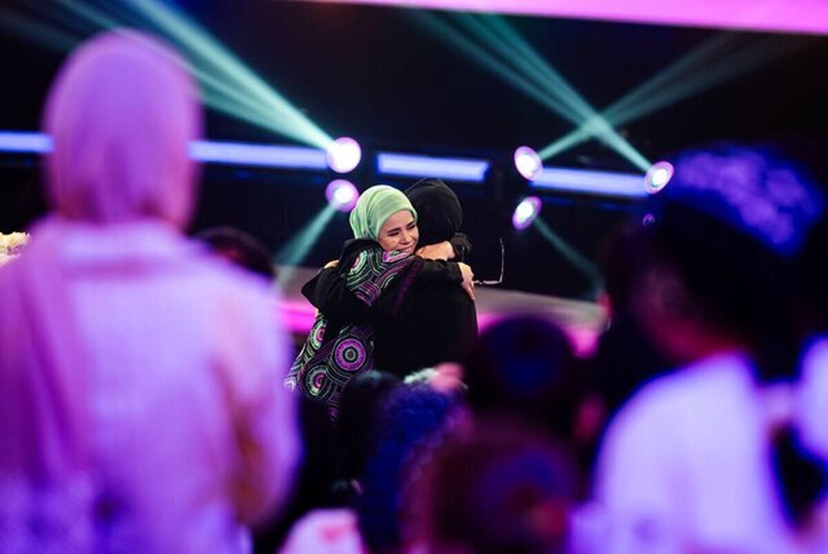 فیلم/ سورپرایز آزیتا حاجیان برای دخترش در روز مادر