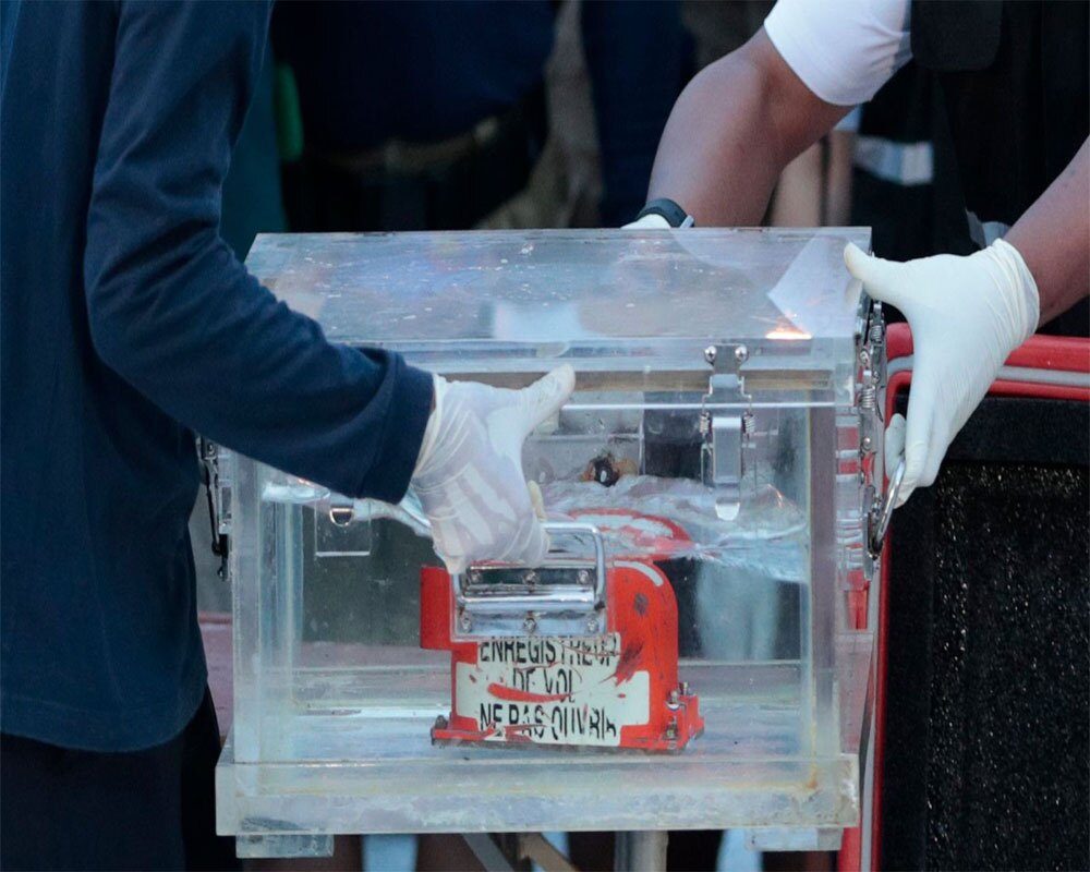 جعبه سیاه هواپیما چیست و چه کاربردی دارد؟