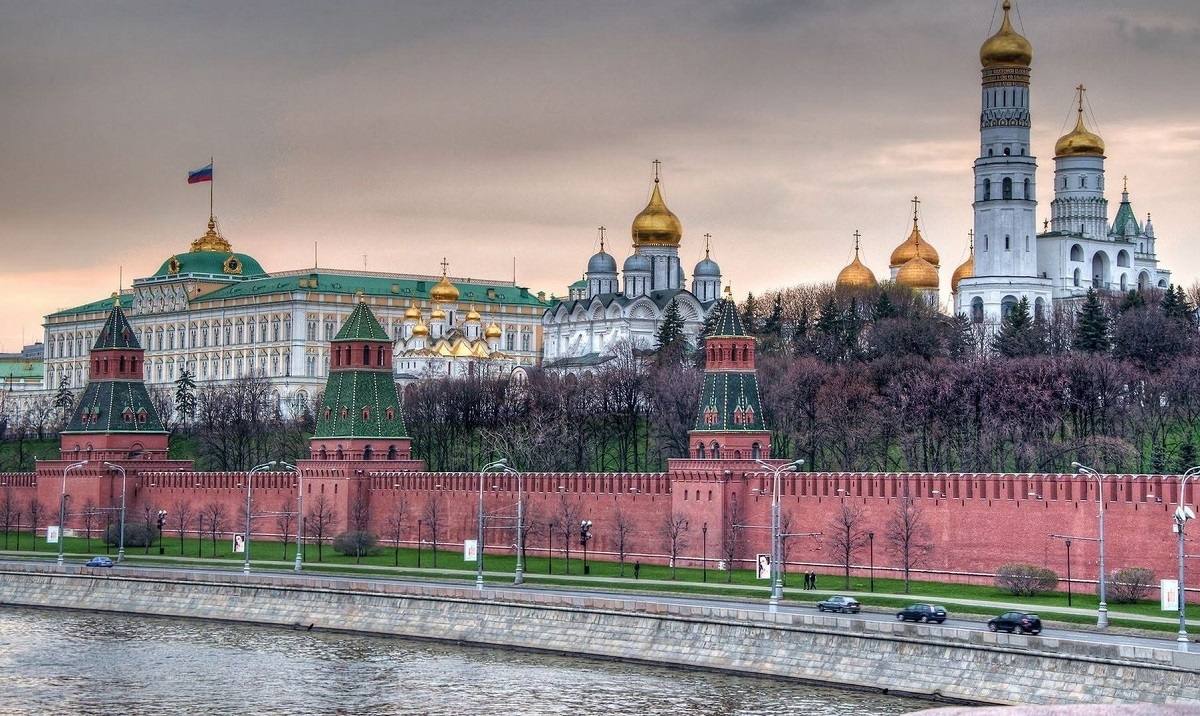 با ویژگیها و امکانات کاخ کرملین آشنا شوید با ویژگیها و امکانات کاخ کرملین آشنا شوید