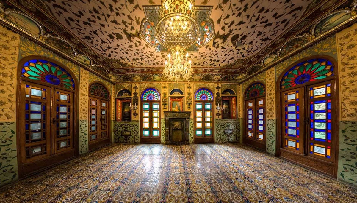 با ویژگی ها و جاذبه های گردشگری کاخ گلستان آشنا شوید با ویژگی ها و جاذبه های گردشگری کاخ گلستان آشنا شوید