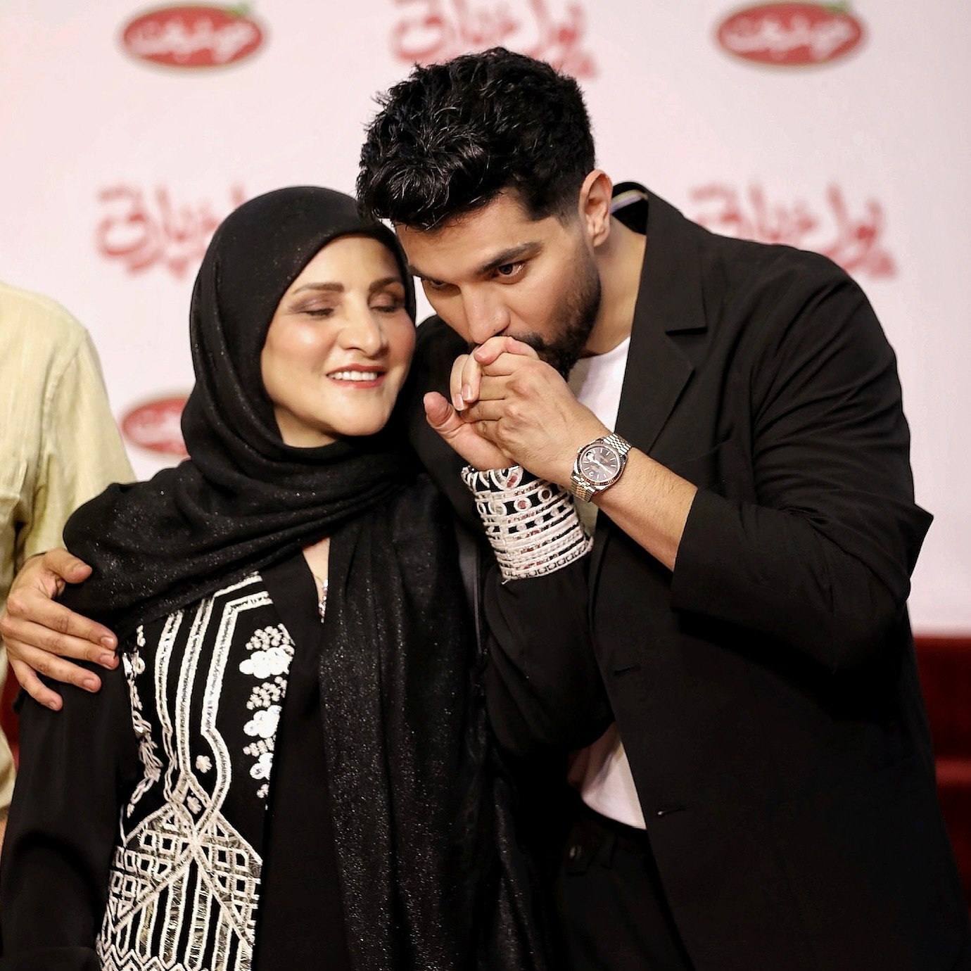 عکس/تبریک روز مادر به سبک سینا مهراد