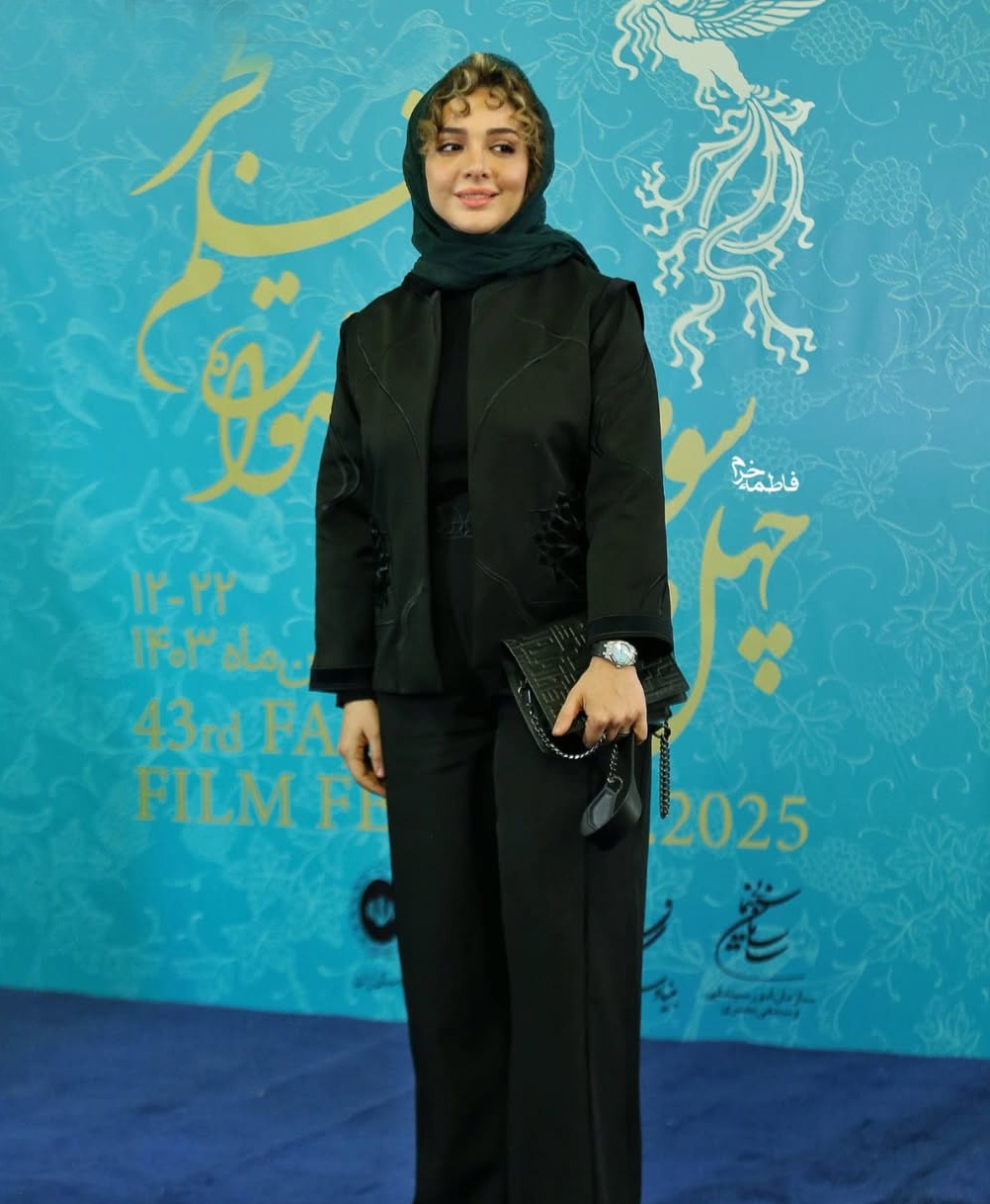 عکس/استایل شیک المیرا دهقانی در افتتاحیه جشنواره فجر