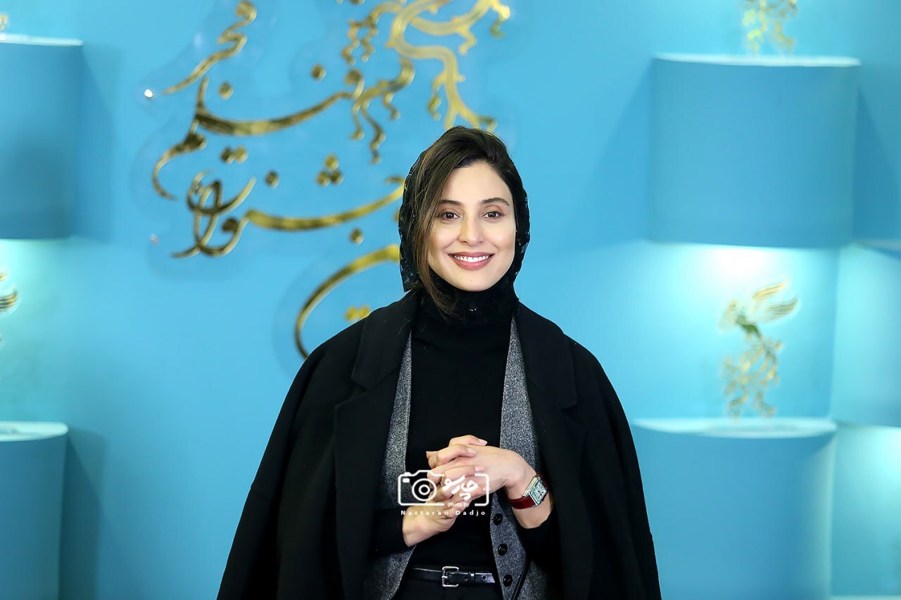 عکس/تیپ خاص مرضیه سریال سه در چهار در جشنواره فجر