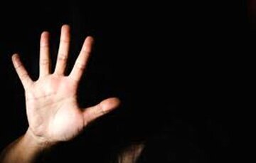 تجاوز به یک زن در آمبولانس تجاوز به یک زن در آمبولانس