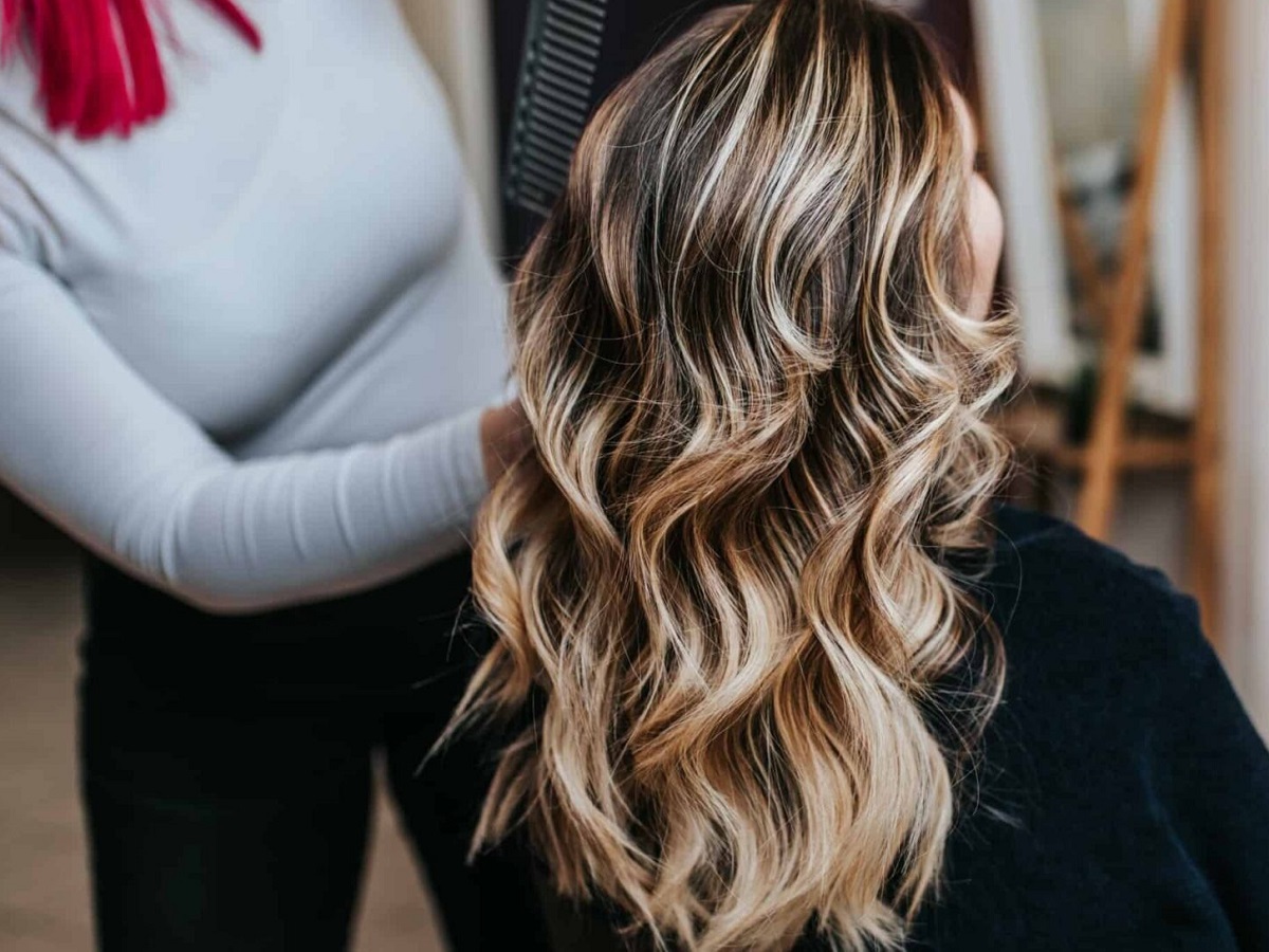 مهمترین نکاتی که در رنگ کردن موها باید به آن توجه کرد مهمترین نکاتی که در رنگ کردن موها باید به آن توجه کرد