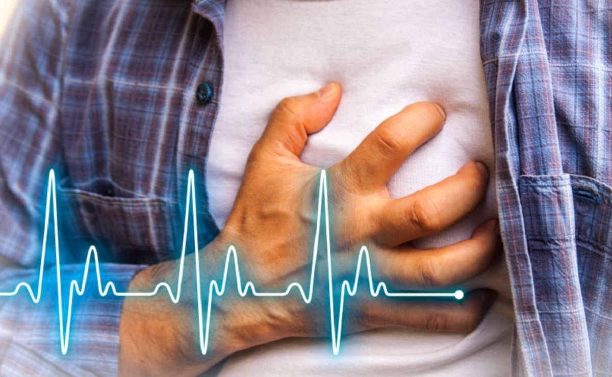 با فردی که سکته قلبی کرده است چگونه باید رفتار کرد؟