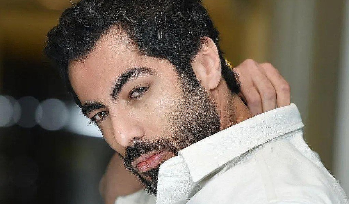 همهچیز درباره نوید پورفرج همهچیز درباره نوید پورفرج