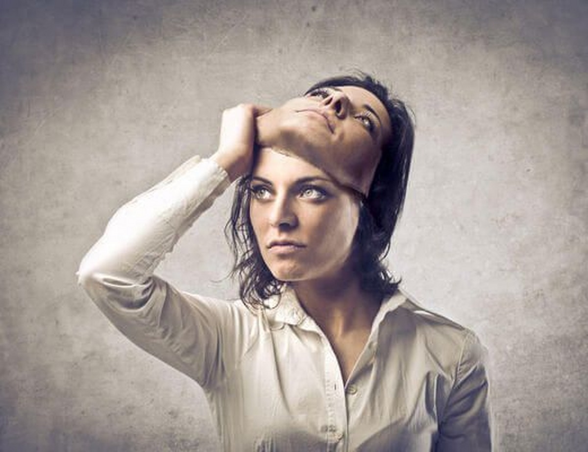 نشانه‌های یک آدم روان‌پریش