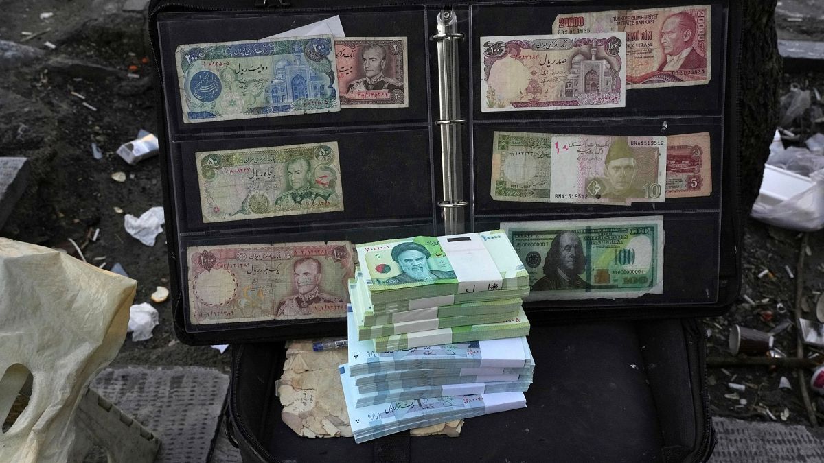 همه آنچه باید درباره ریال بدانیم