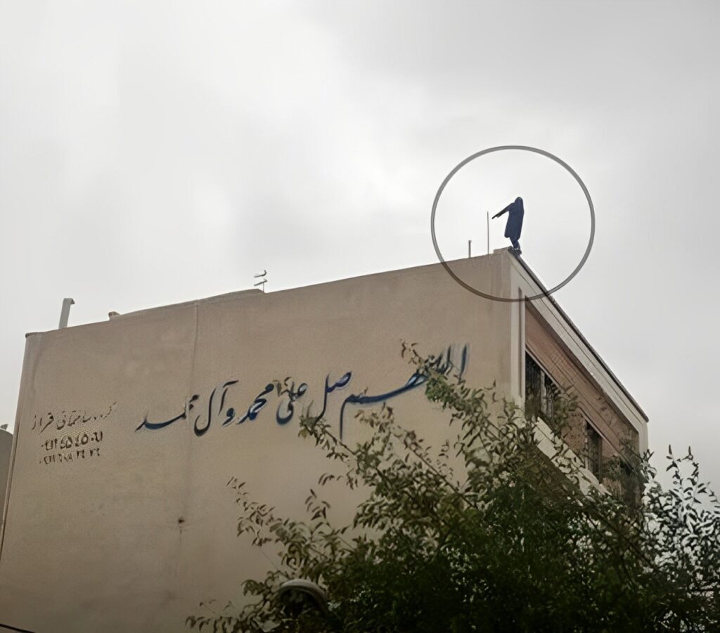 خودکشی وحشتناک دختر دانش آموز ۱۶ ساله تبعه افغانستان در شهر ری خودکشی وحشتناک دختر دانش آموز ۱۶ ساله تبعه افغانستان در شهر ری