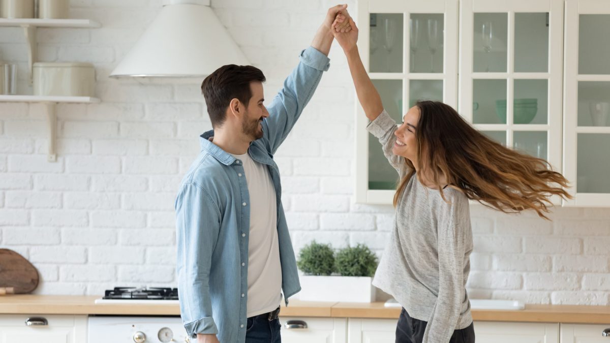 زنها چه مردهایی را برای ازدواج میپسندند؟ زنها چه مردهایی را برای ازدواج میپسندند؟