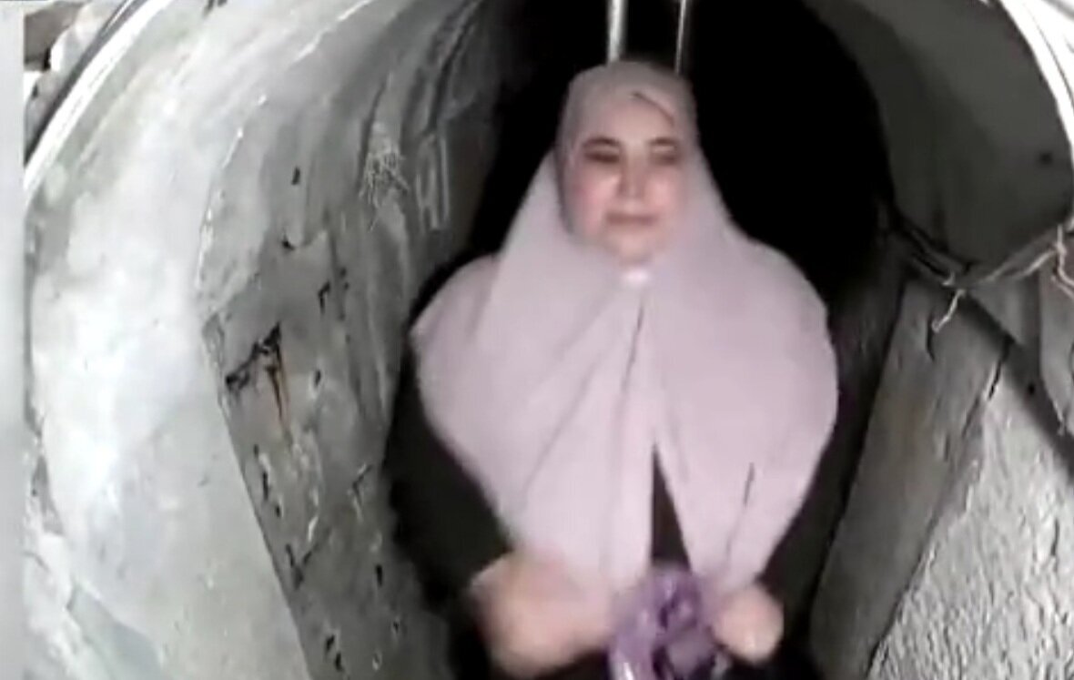 کیف همسر سنوار ۳۲ هزار دلار میارزد؟ کیف همسر سنوار ۳۲ هزار دلار میارزد؟