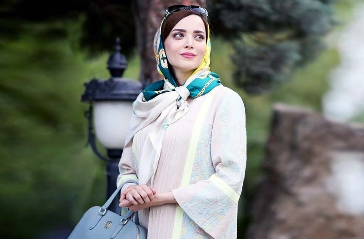 عکس سلفی بهنوش طباطبایی با سگش