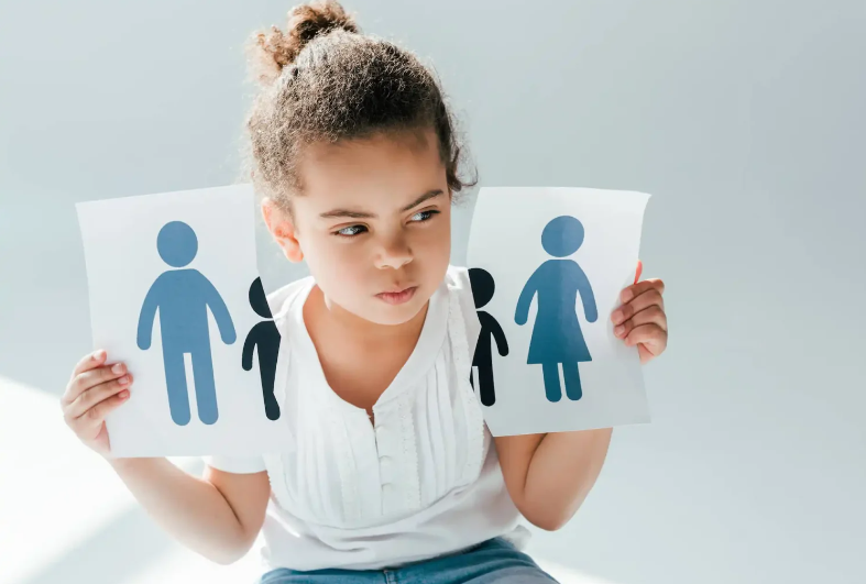 با کودکان طلاق چگونه برخورد کنیم؟ با کودکان طلاق چگونه برخورد کنیم؟