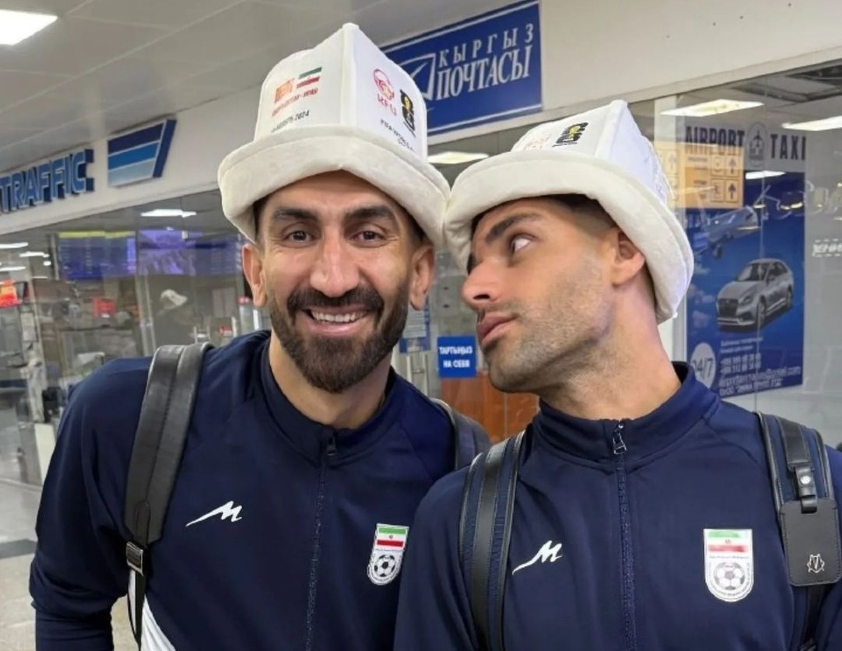 استقبال از بازیکنان تیم ملی فوتبال ایران با کلاه قرقیزی + عکس استقبال از بازیکنان تیم ملی فوتبال ایران با کلاه قرقیزی + عکس