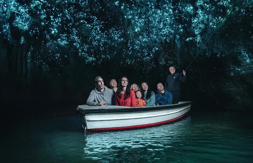 ۱۰ مکان عجیب جهان ۱۰ مکان عجیب جهان