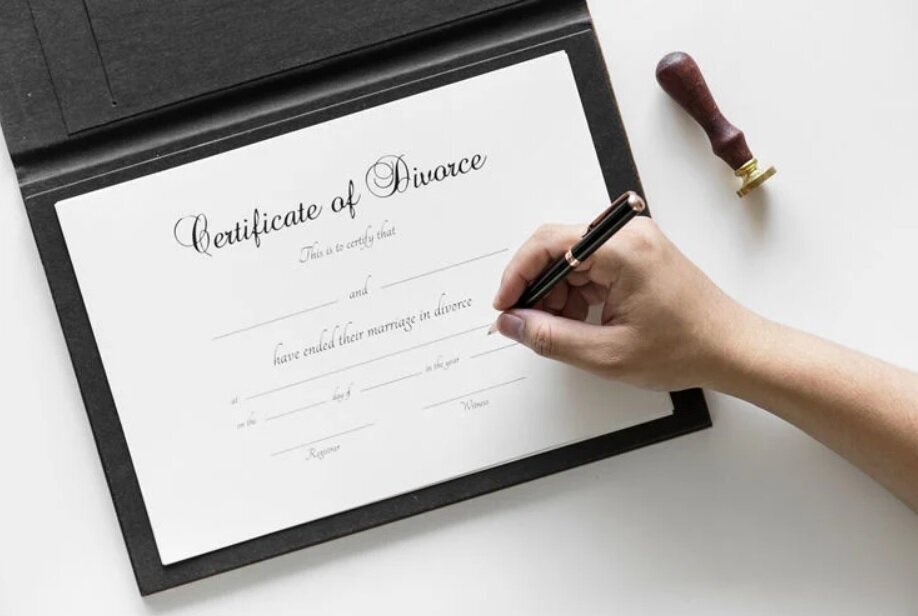 این زن و شوهر ۱۲ بار ازدواج کرده و از هم جدا شدهاند/ پلیس مشکوک شد این زن و شوهر ۱۲ بار ازدواج کرده و از هم جدا شدهاند/ پلیس مشکوک شد