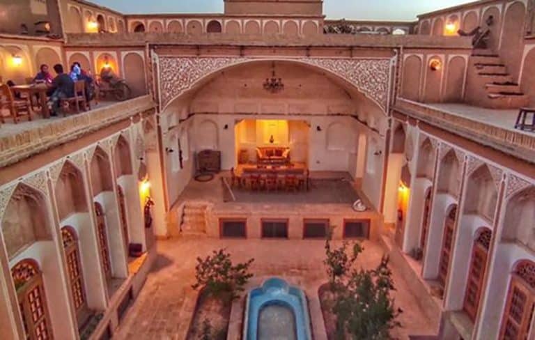 معرفی جاذبههای خانه هنر شهر یزد معرفی جاذبههای خانه هنر شهر یزد